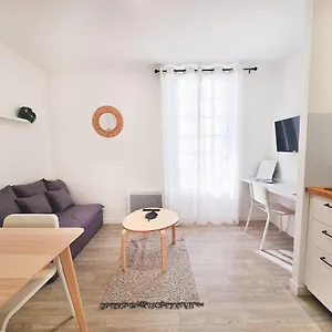 https://le-valmy-4-cosy-studio-grenoble.hotels-rhonealpes.com